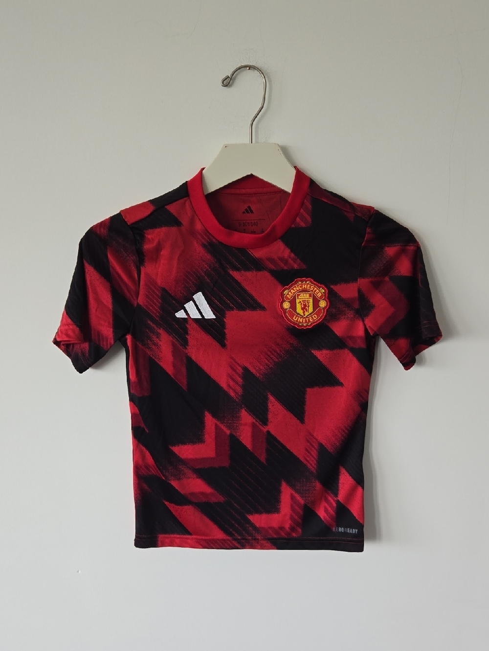 adidas Kids Red & Black Manchester United Graphic Training Top